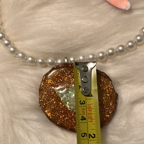 Faux Pearls & Stretchy One of a Kind Rare Unique Handmde Charm Necklace - Picture 16 of 17